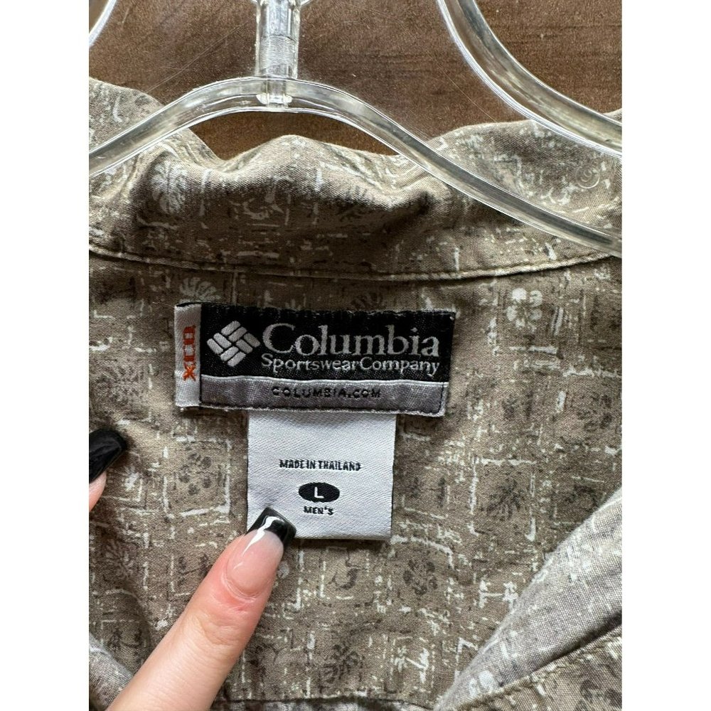 Columbia XCO Men's Short Sleeve Button Up Size Large - Picture 2 of 3